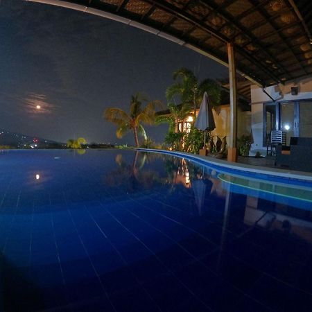The Dharma Araminth Villa - Lovina Mountain And Sea View Экстерьер фото